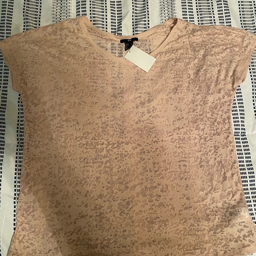 Soft H&M tee